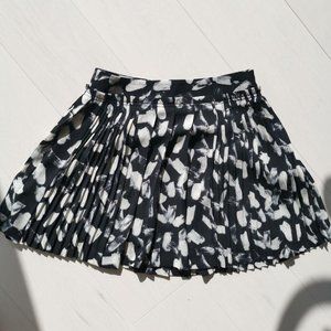 Banana Republic flare pleated skirt